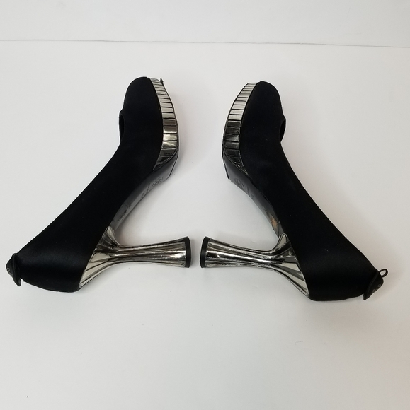 Chanel satin Heels*Missing Ankle Strap* - Picture 7 of 12
